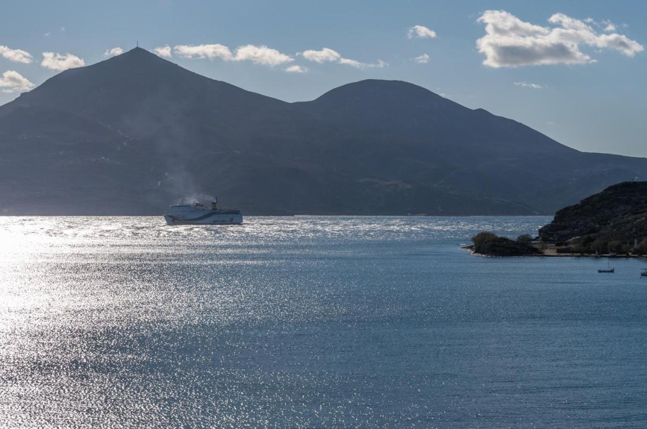 Il Porto Di Milos Adámas Eksteriør bilde